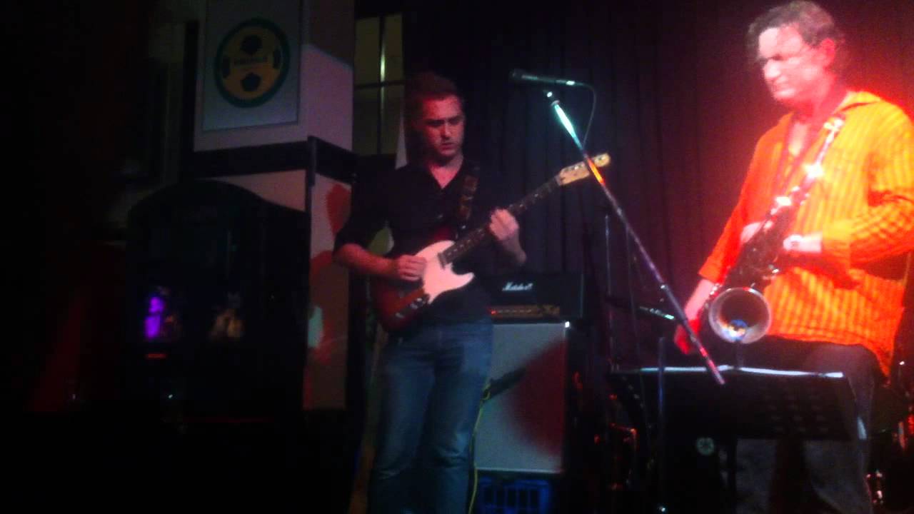 James Muller playing with the Subterraneans YouTube