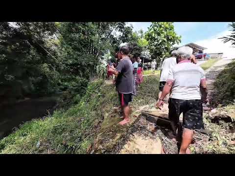 EPISODE-9 BAYAR GAJI TUKANG RUMAH DAN GIFT CHRISTMAS AYAM SEEKOR,LANGKAU SEBOTOL // 
