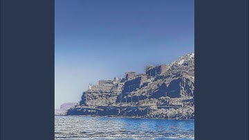 Pulsating Backdrops for Dining with Friends