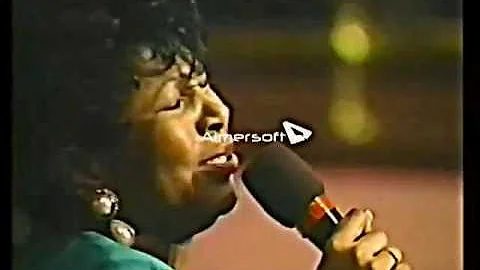 Tina Glover singing "Via Dolorosa"