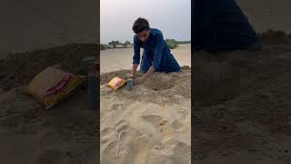 Founding Lays & Teen Packs Under Hot Desert