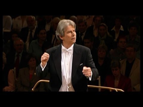 HARTMUT HAENCHEN conducts Mozart Symphony 41 in G major - 2005