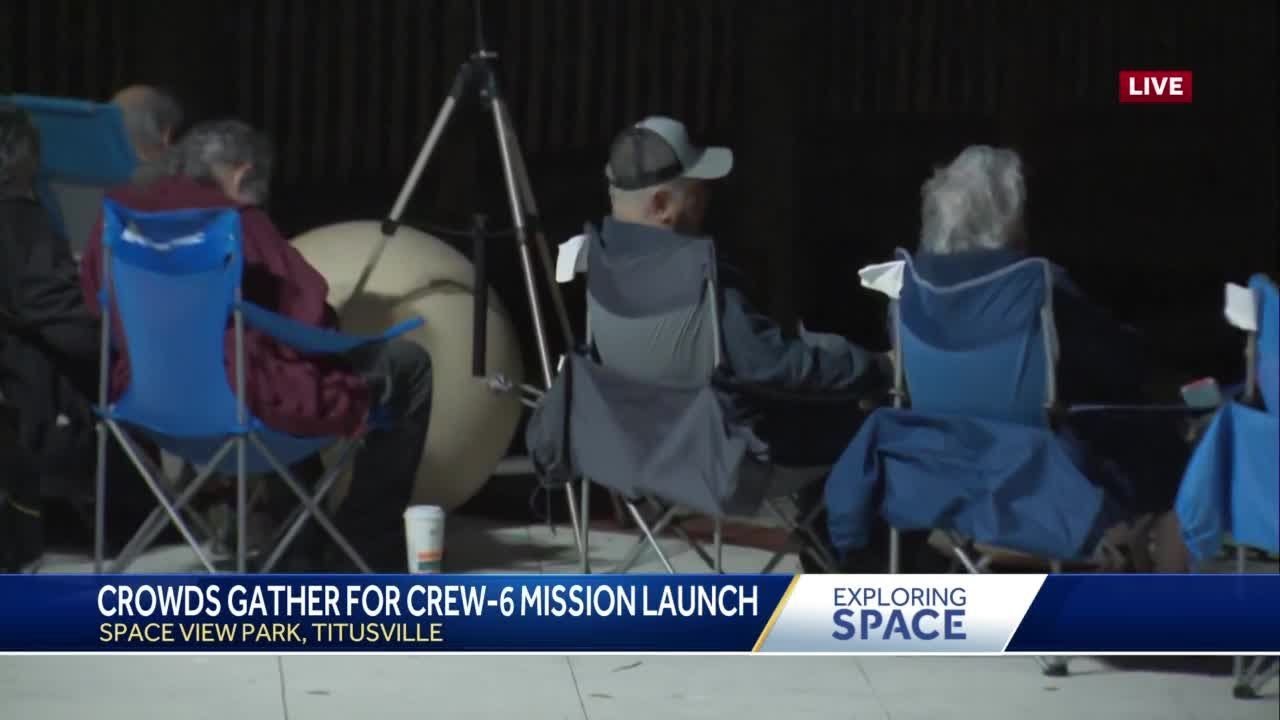 Spectators fill Space View Park ahead of Crew-6 launch