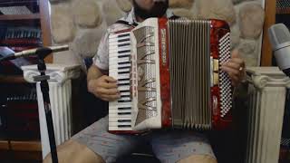 3418 - Red Lignatone Aida Piano Accordion LM 41 120 $699