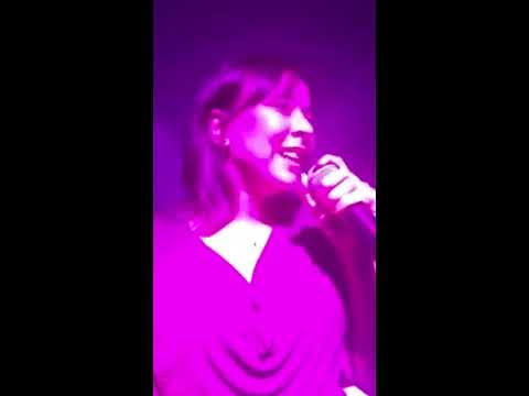 بغاو يشوفونا طايحين 