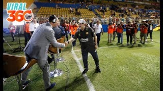 Maradona Saluda A Borgetti Y Recuerda Sus Remates De Cabeza