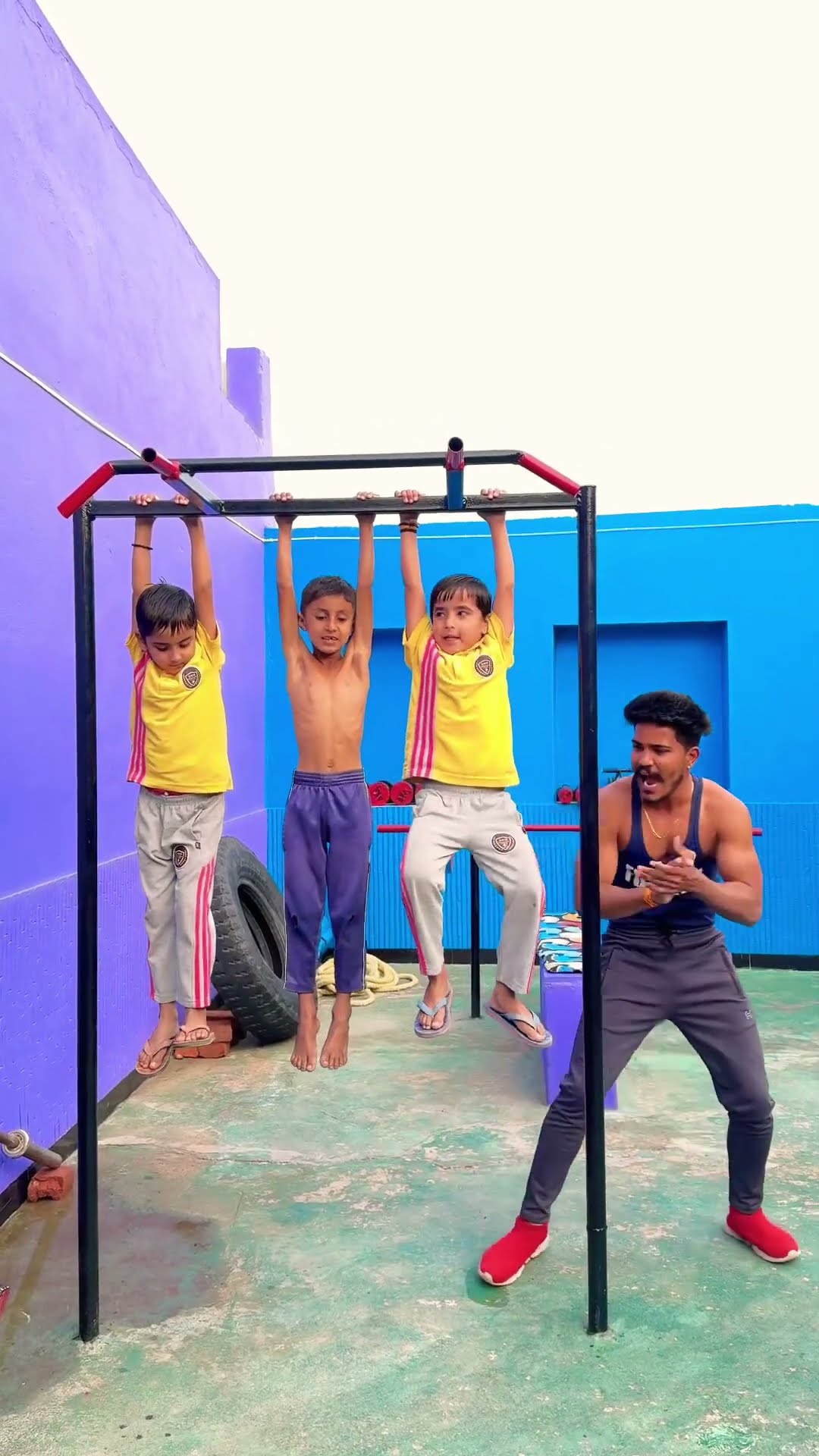 aap log batao kaun jeetega? ??? #shortvideo #funnyvideo #funny
