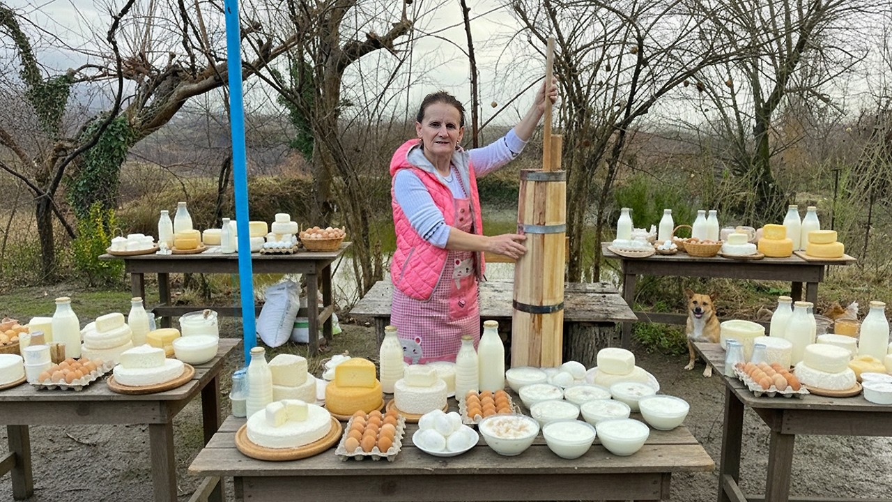 Traditional Family Recipe Making Creamy Butter from Fresh Cow Milk!