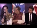 Rekha INSULTED in front of Shah Rukh Khan by a Politician