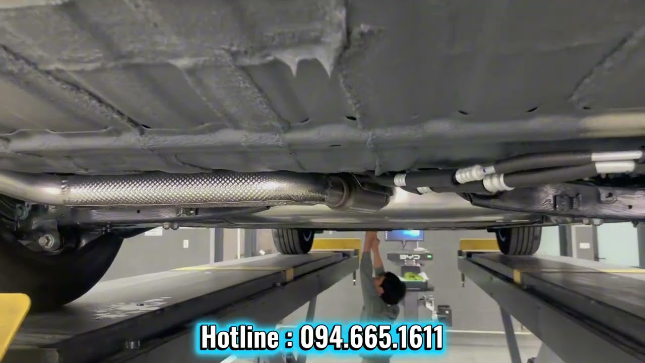 BYD M9 - Soi gầm hệ thống treo thông minh  DiSus C