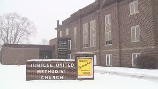 With winter weather this weekend, Waterloo Warming Center under threat of closing due to fire code