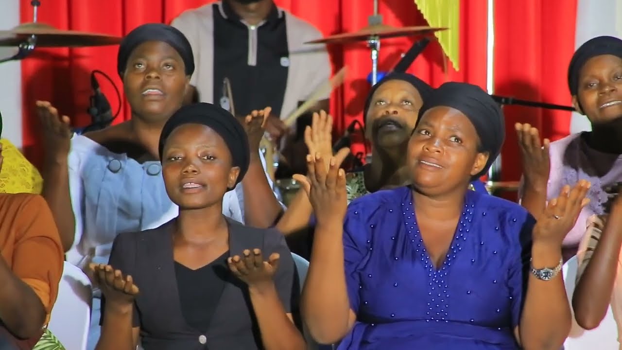 BABARIRA UMUNTU & BINANIYE KUBIVUGA BY SLOAM CHOIR-ADEPR TYAZO (LIVE SESSION-EP 4)
