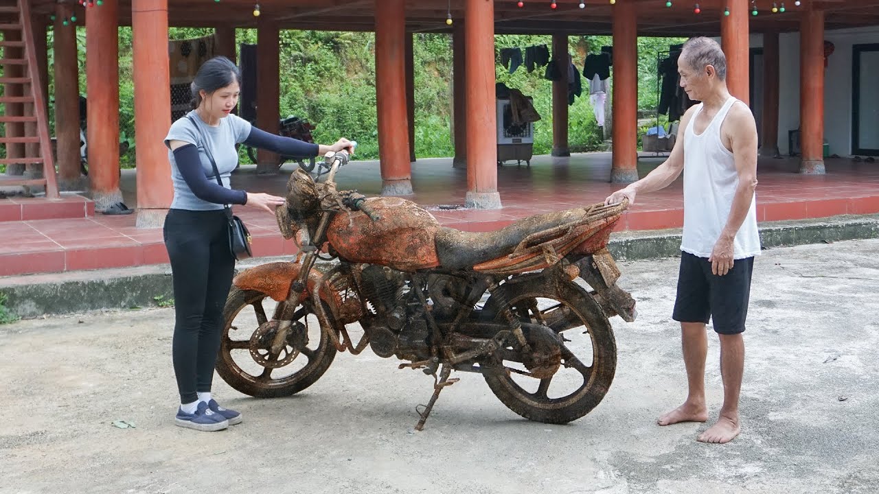 Girl Restores 1989 Old Loncin Voge 300 ACX, 90 Year Old Man Has Kept It For 25 Years