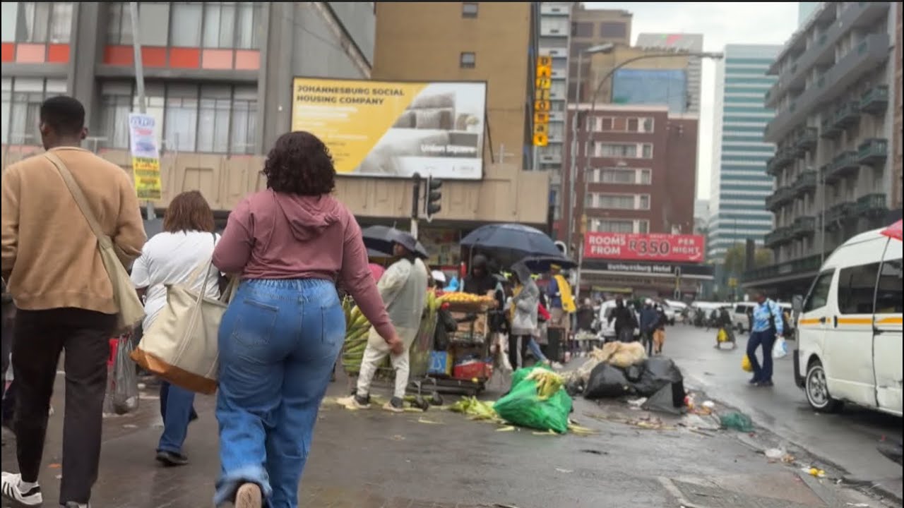 Ep 10:Water water Nyash 🍑🍑🍑😘 walking tour tour in JHB|#southafrica #mawhoo #johannesburg #viral