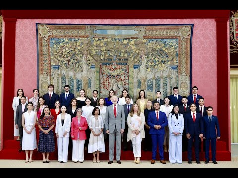 ​S.M. el Rey recibi&oacute; a j&oacute;venes que participan en el &ldquo;Programa de J&oacute;venes L&iacute;deres Iberoamericanos&rdquo;