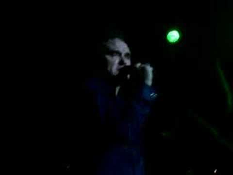 Morrissey: BandIntro, Lucky Lisp @ Celebrity Showr...