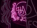 Logo neon “Hair by Jessica” ✨ Bozze e preventivi gratis su www.neonplex.it #music #neonplex #neon