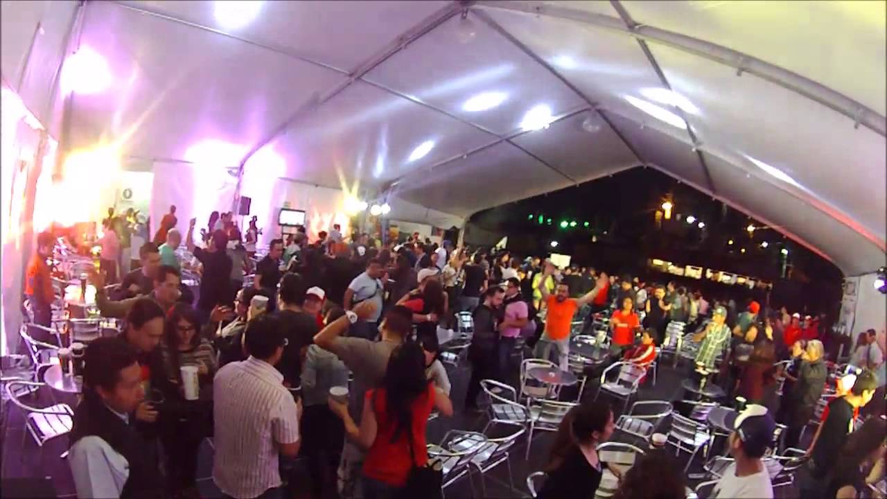 Carpa VIP Vive Latino - Dave Rodd - YouTube