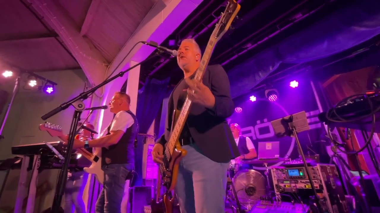 Tänk om väggar kunde tala med Wahlströms på Vadstena Folkets Park Dansnytt Sonja Irene 