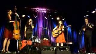 The Wailin' Jennys -- One Voice chords