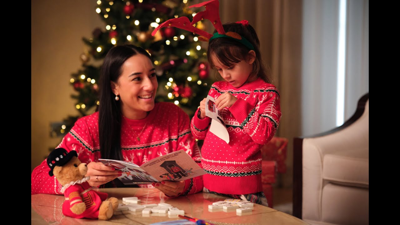 christmas-near-tower-bridge-at-four-seasons-hotel-london-at-tower