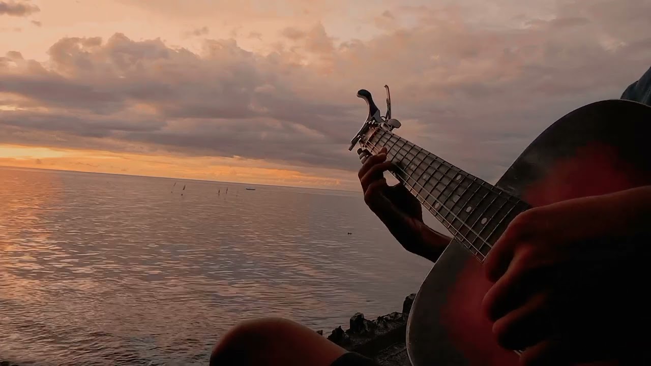 Mahika adie, janine berdin (guitar fingerstyle cover) YouTube