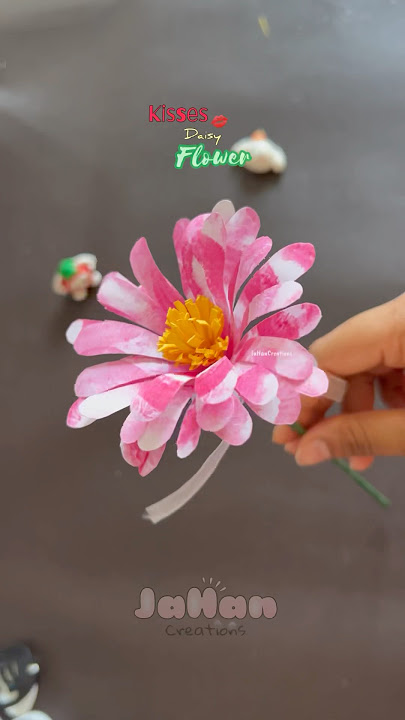 Cute daisy flower 💋🌼 #diy #papercraft #shorts #shortsvideo #paperflower #cute