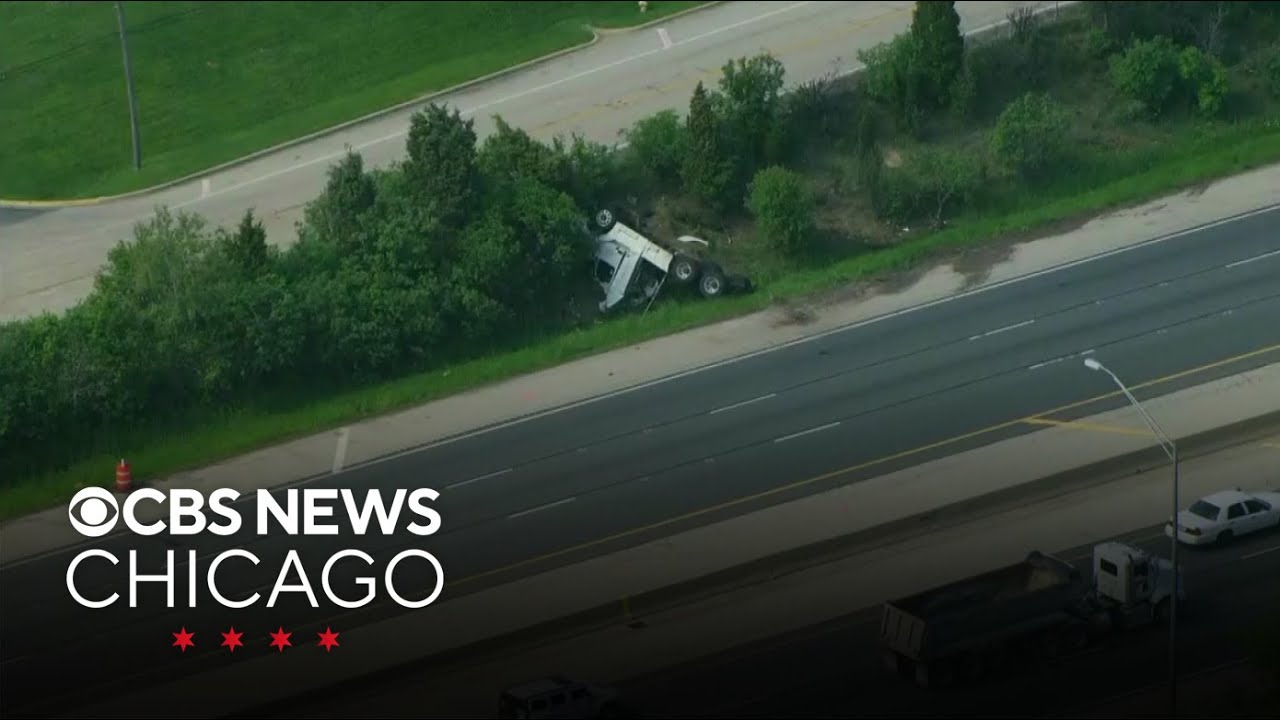 Fatal crash shuts down southbound I-55 near Cass Ave. in Darien - YouTube