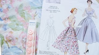 1950's Floral dress : Following V2960 : Pattern Review & Vlog