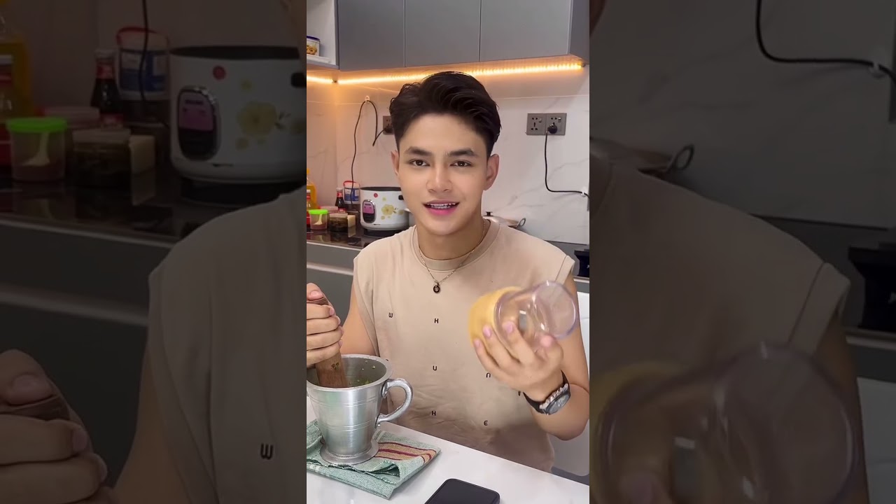 လိုချင်လိုက်တာ အဲ့လို ဟင်းချက်တတ်တဲ့ကောင်လေး🤭