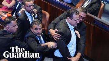 Israeli parliamentarian interrupts Donald Trump