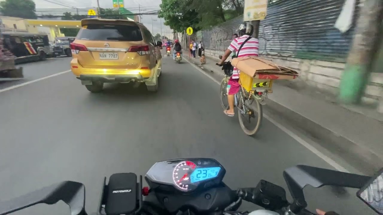 Kawasaki Pulsar N250 test ride