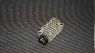 FZR400RR 3TJ レギュレーターはこんな感じです。