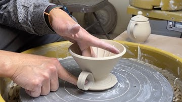 634. Trim a Coffee Dripper, Adding Ridges and Handle with Hsin-Chuen Lin 林新春 滴漏式手沖咖啡瀘杯，修坯，龍骨及手把粘接示範