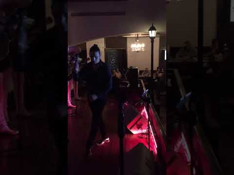 P. Bailar Casino con Yudianis Q. Gonzales al Salon Rosado de la Tropical (Benny Morè).