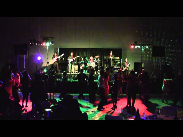 Rang Dong Show Band   New Year 2013 Clip 35 Lan Chi End class=