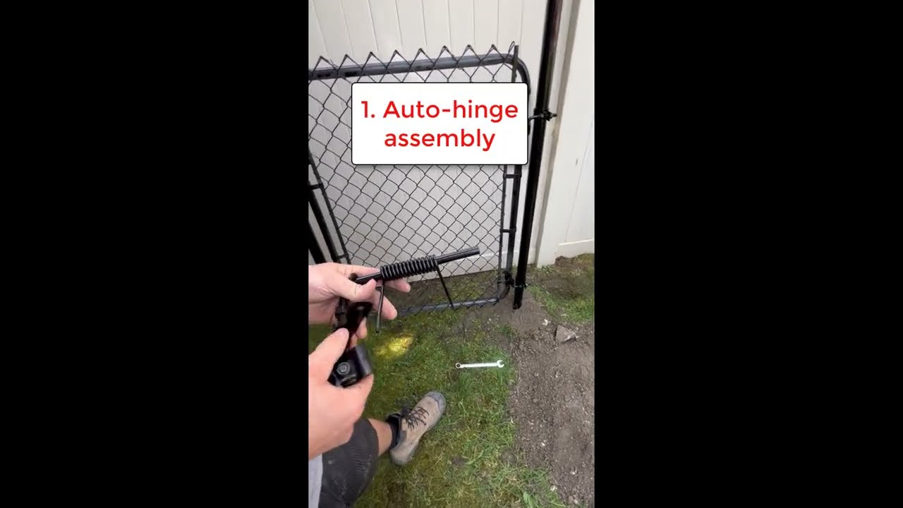 How to install a chain link auto closure