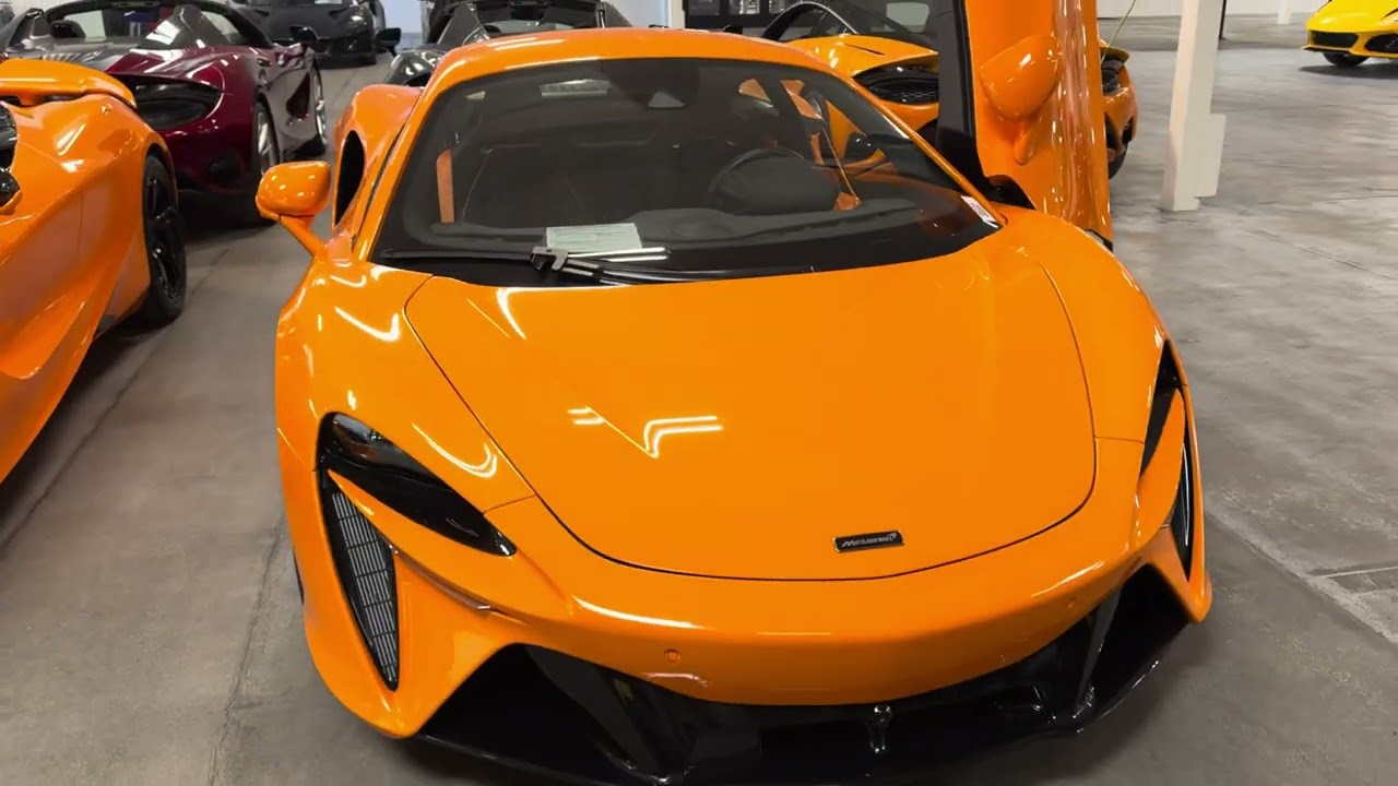 McLaren Orange Artura