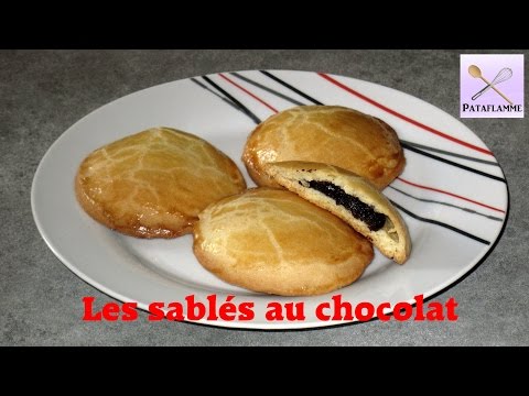 Vidéo: Comment Faire Des Biscuits Whoopi Fourrés Au Chocolat