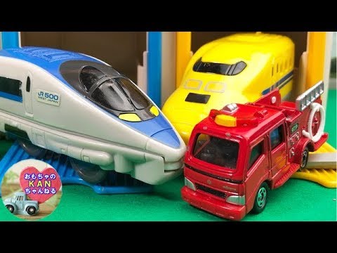 プラレール 新幹線や電車で色を覚えよう 子ども向けおもちゃ動画 トミカの消防車やのりものが登場 ウピさん Upisch Youtube