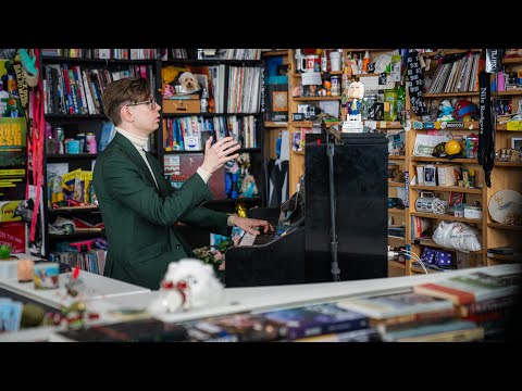 Víkingur Ólafsson - Tiny Desk Concert