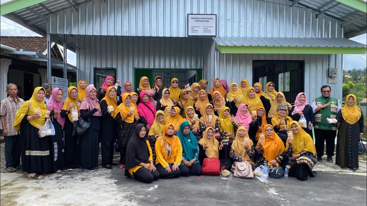 Day Care Lansia Aisyiyah Karanganyar Outing Class ke Ngargoyoso ● 11 Pebruari 2026