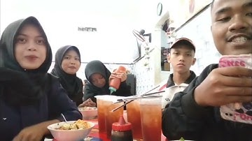 Tugas Bahasa Inggris Mendeskripsikan Chicken Noodle(Mie ayam) | Mini Vlog | Kelas: 10 APL 