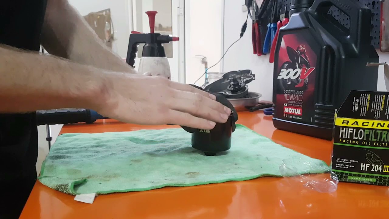 Cambio de aceite YAMAHA MT09