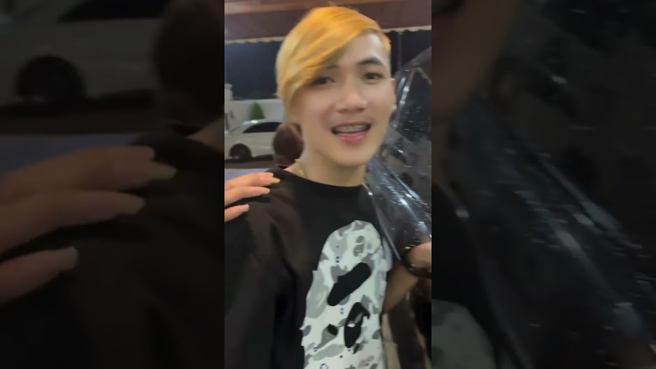 ក្បឿនស្រលាញ់គេម្នាក់ឯង🥲