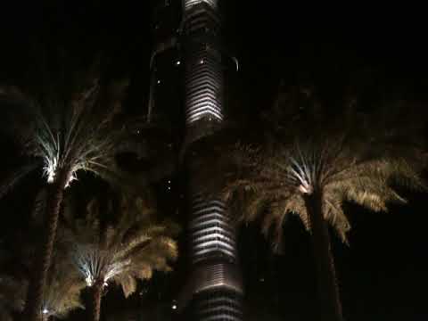 Video: Skyskrapa Burj Khalifa. Förenade Arabemiraten - Alternativ Vy