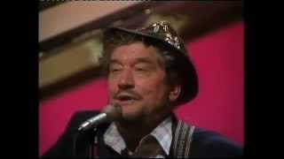 Boxcar Willie -Theres Nothing Like A Good Ol' Country Song chords