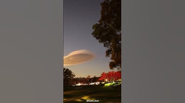 A stunning time lapse of a lenticular cloud 💜