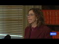 Government considers ban on smart glasses in Commonwealth workplaces | ABC NEWS
