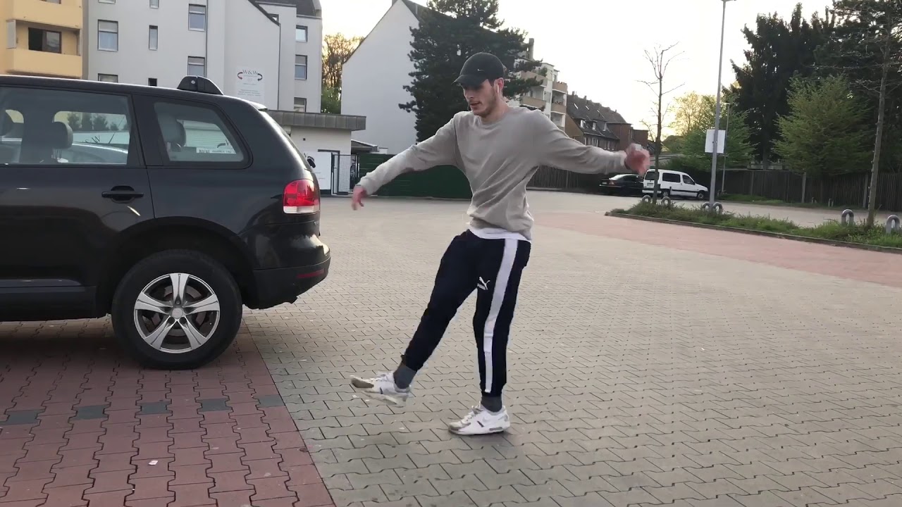 Cuttingshapes ( House Shuffle ) #3